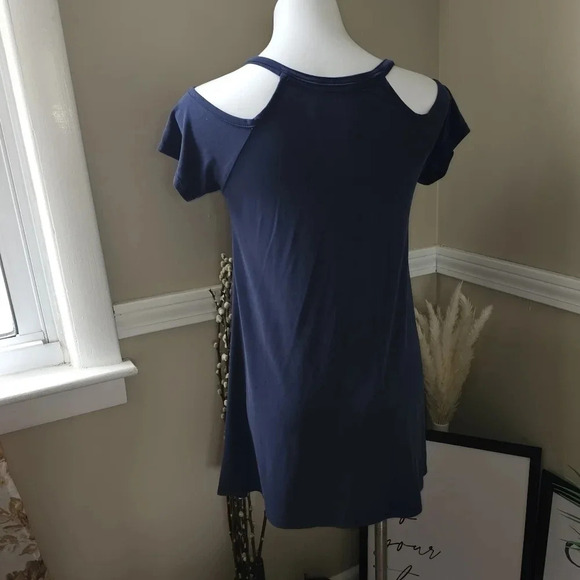 Alya coldshoulder short sleeve mini dress - Picture 9 of 9